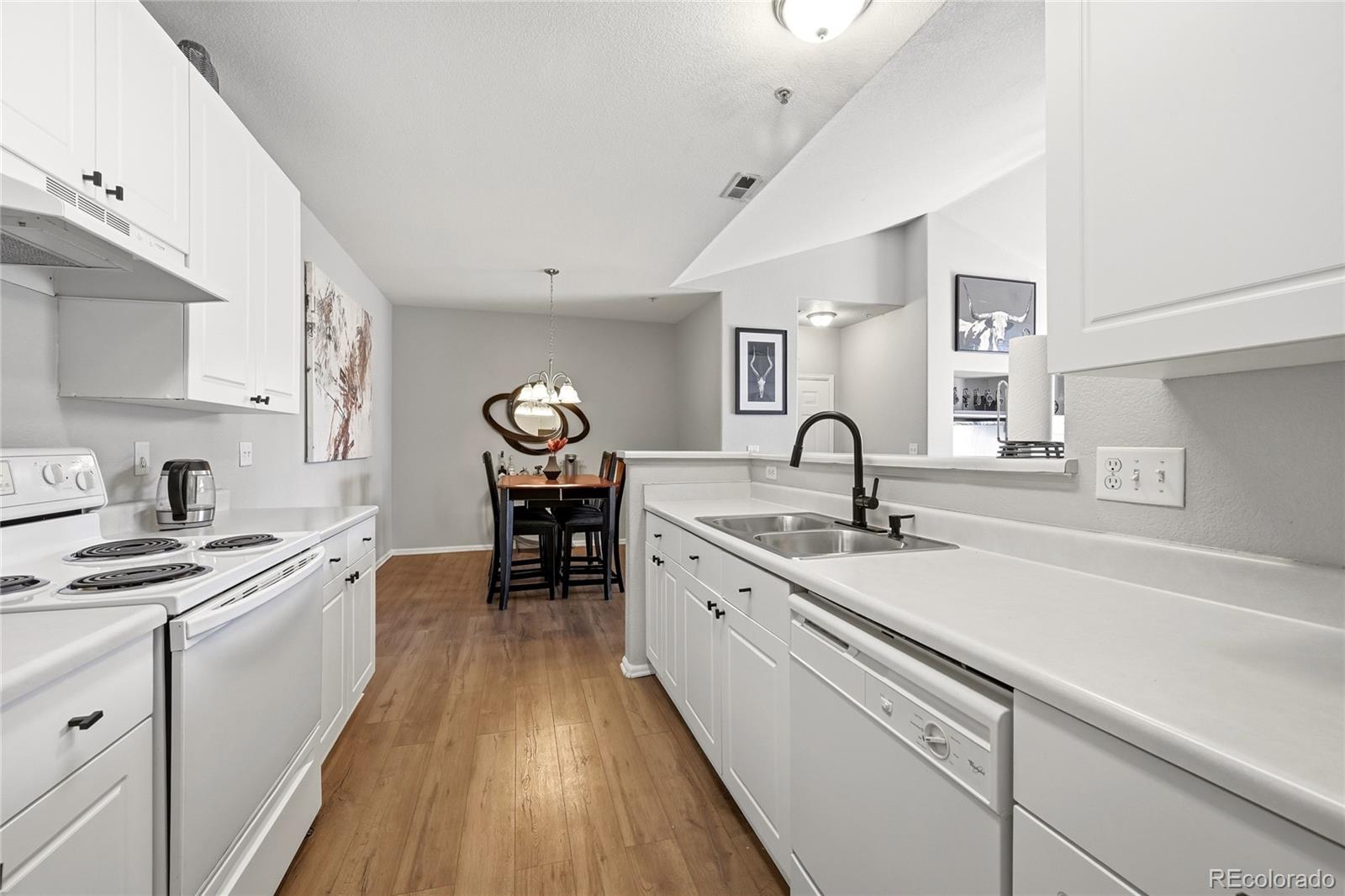 MLS Image #7 for 14201 e 1st drive,aurora, Colorado