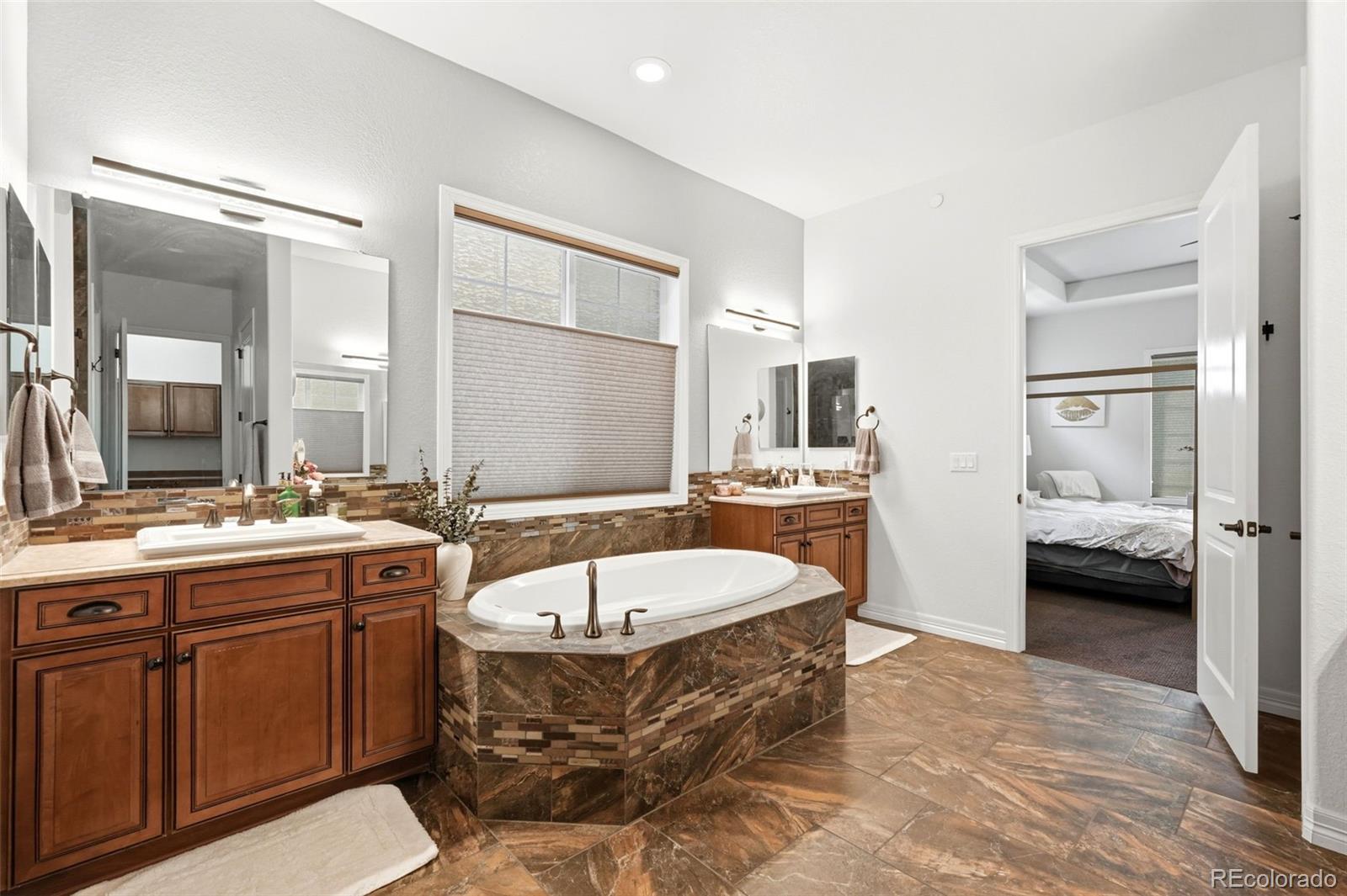 MLS Image #13 for 12139  beach street,denver, Colorado