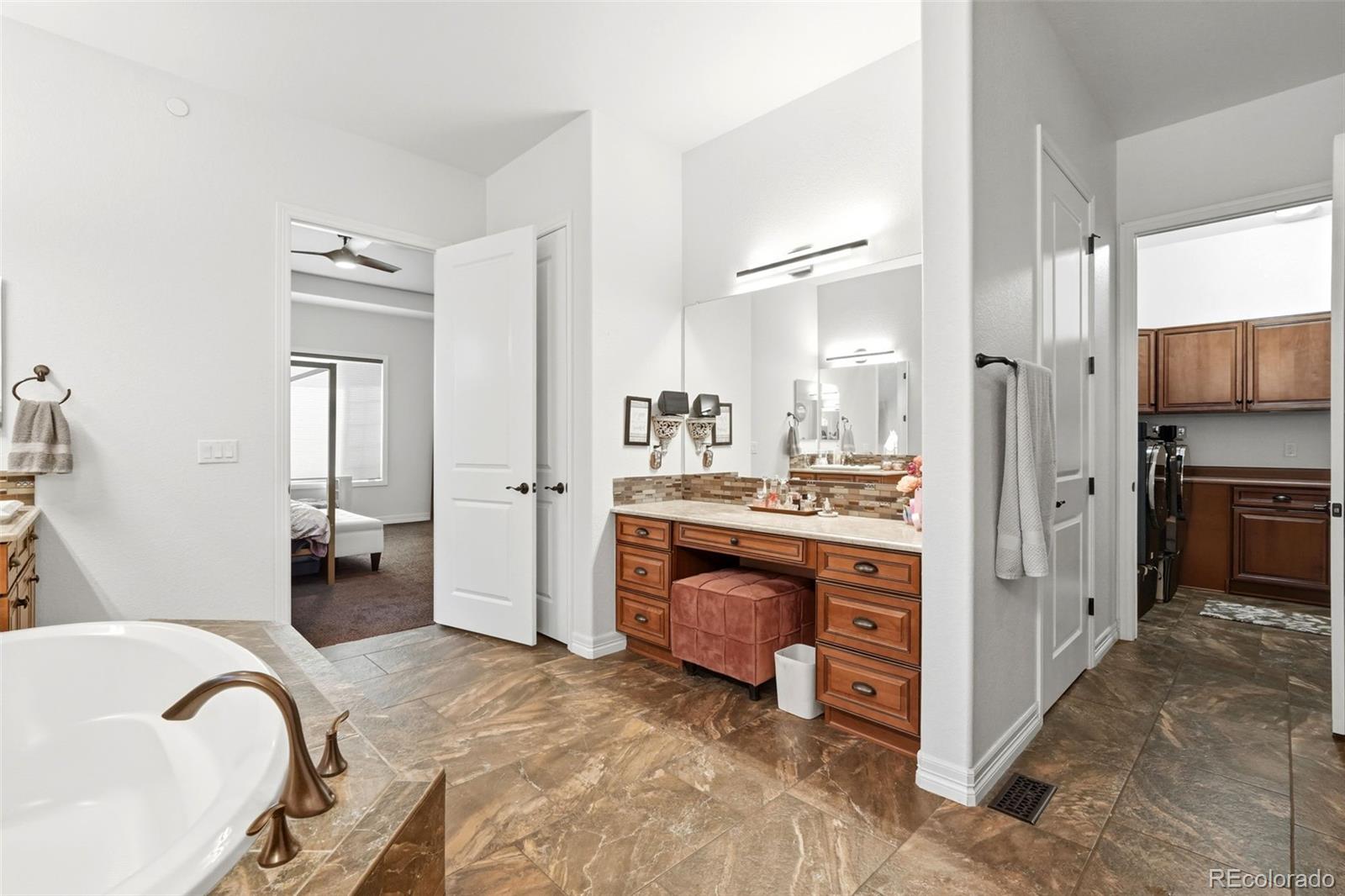 MLS Image #14 for 12139  beach street,denver, Colorado
