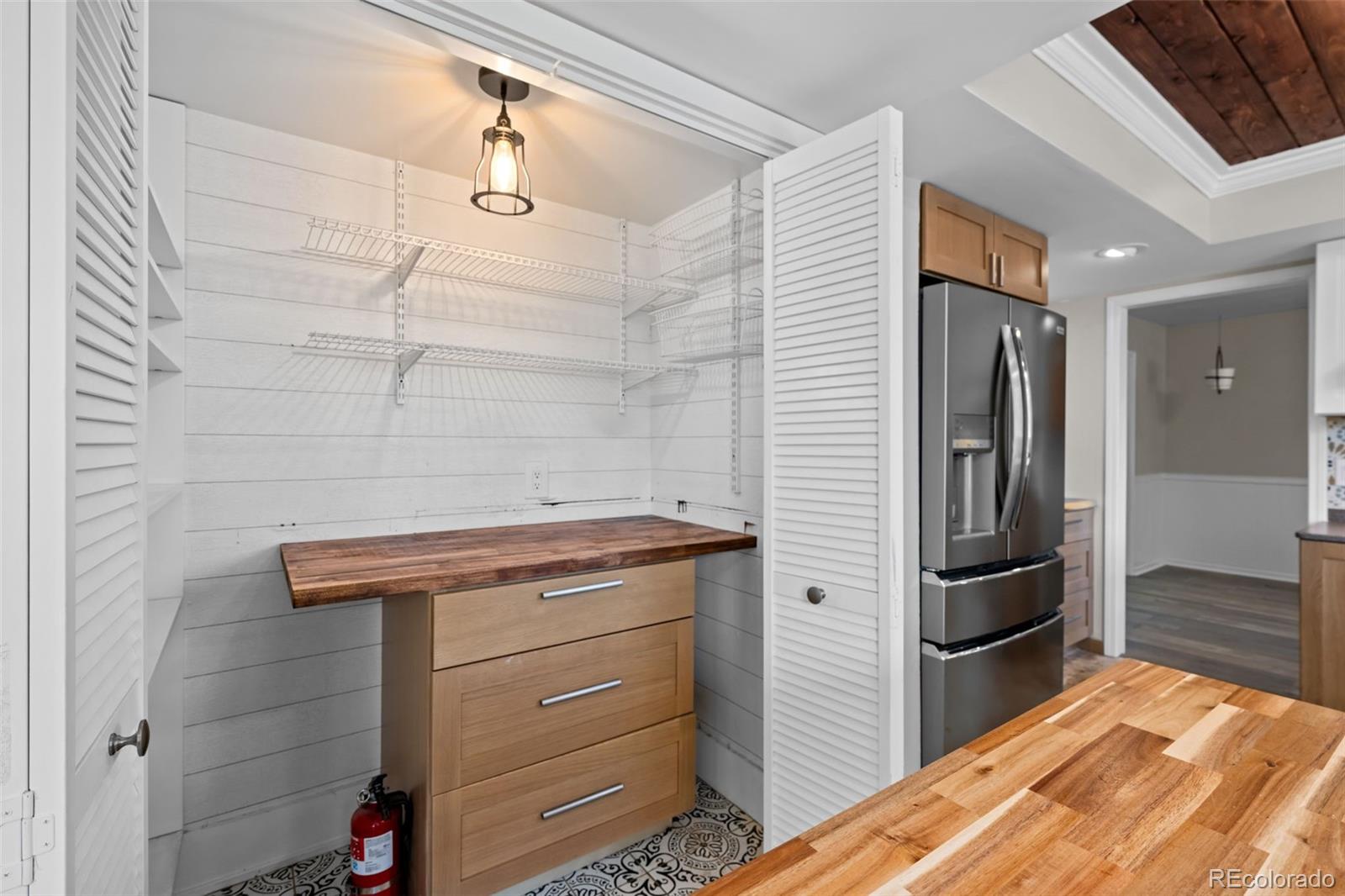 MLS Image #15 for 1850 s nile court,aurora, Colorado