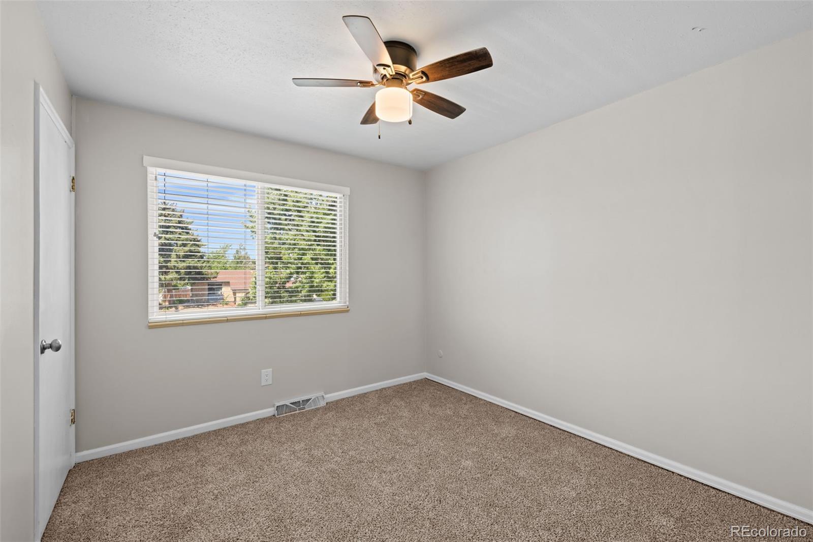 MLS Image #31 for 1850 s nile court,aurora, Colorado