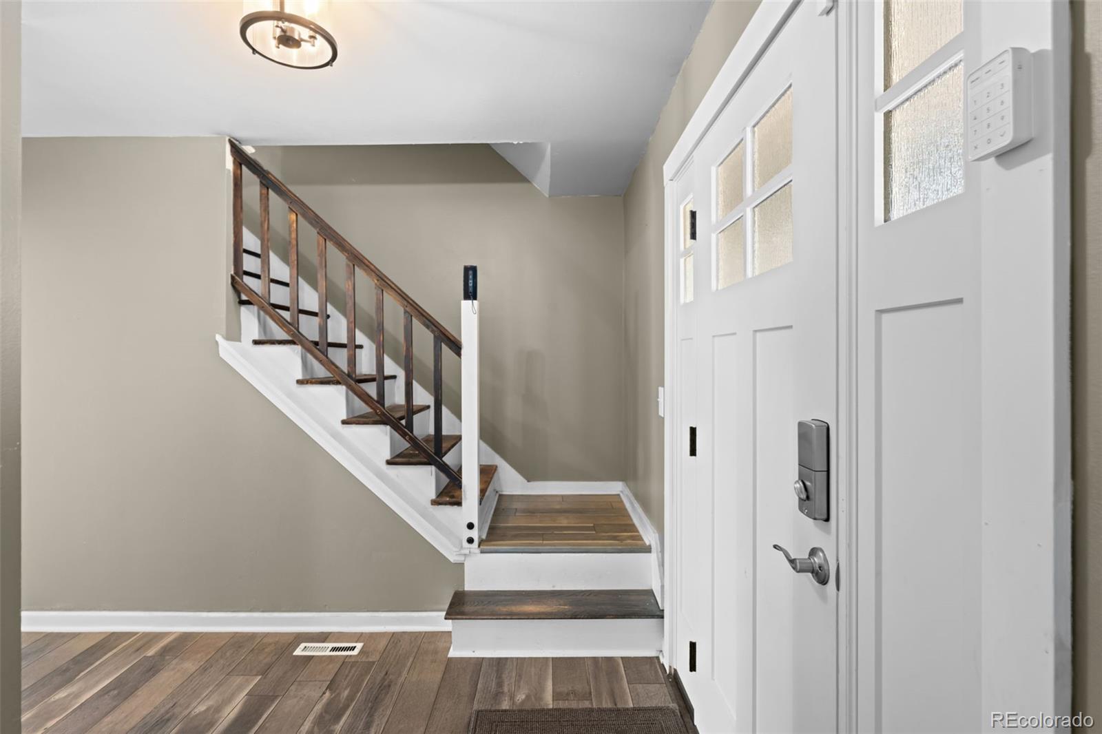 MLS Image #4 for 1850 s nile court,aurora, Colorado
