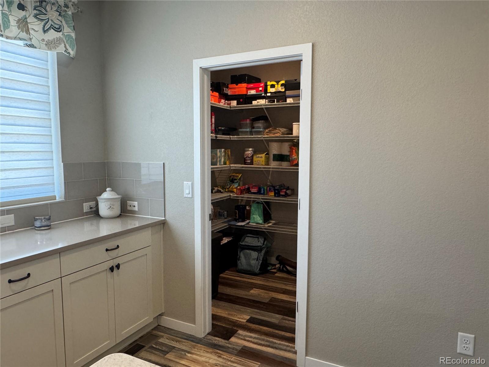 MLS Image #12 for 8871  southurst street,littleton, Colorado