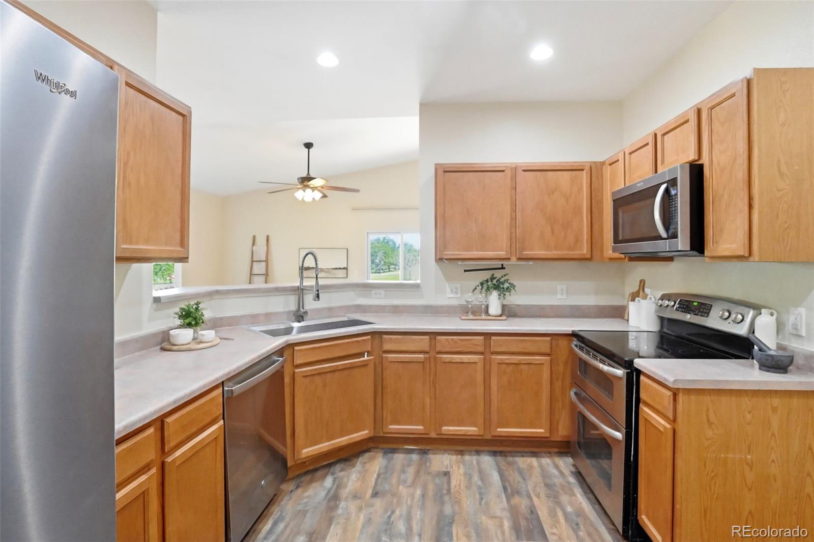 MLS Image #10 for 3135  river valley view,colorado springs, Colorado