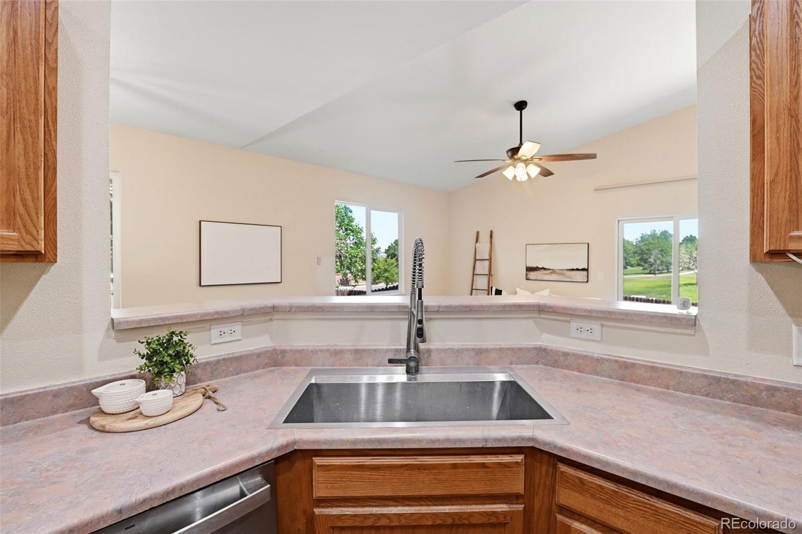 MLS Image #12 for 3135  river valley view,colorado springs, Colorado