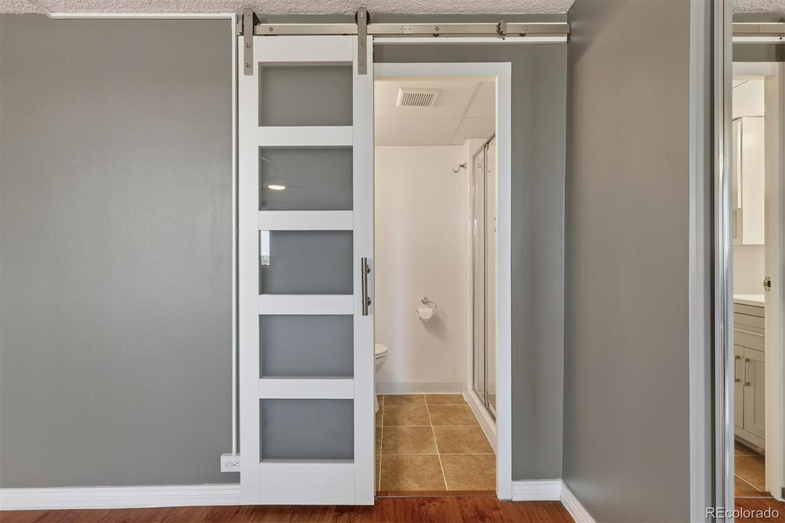 MLS Image #15 for 2225  buchtel boulevard 1101,denver, Colorado