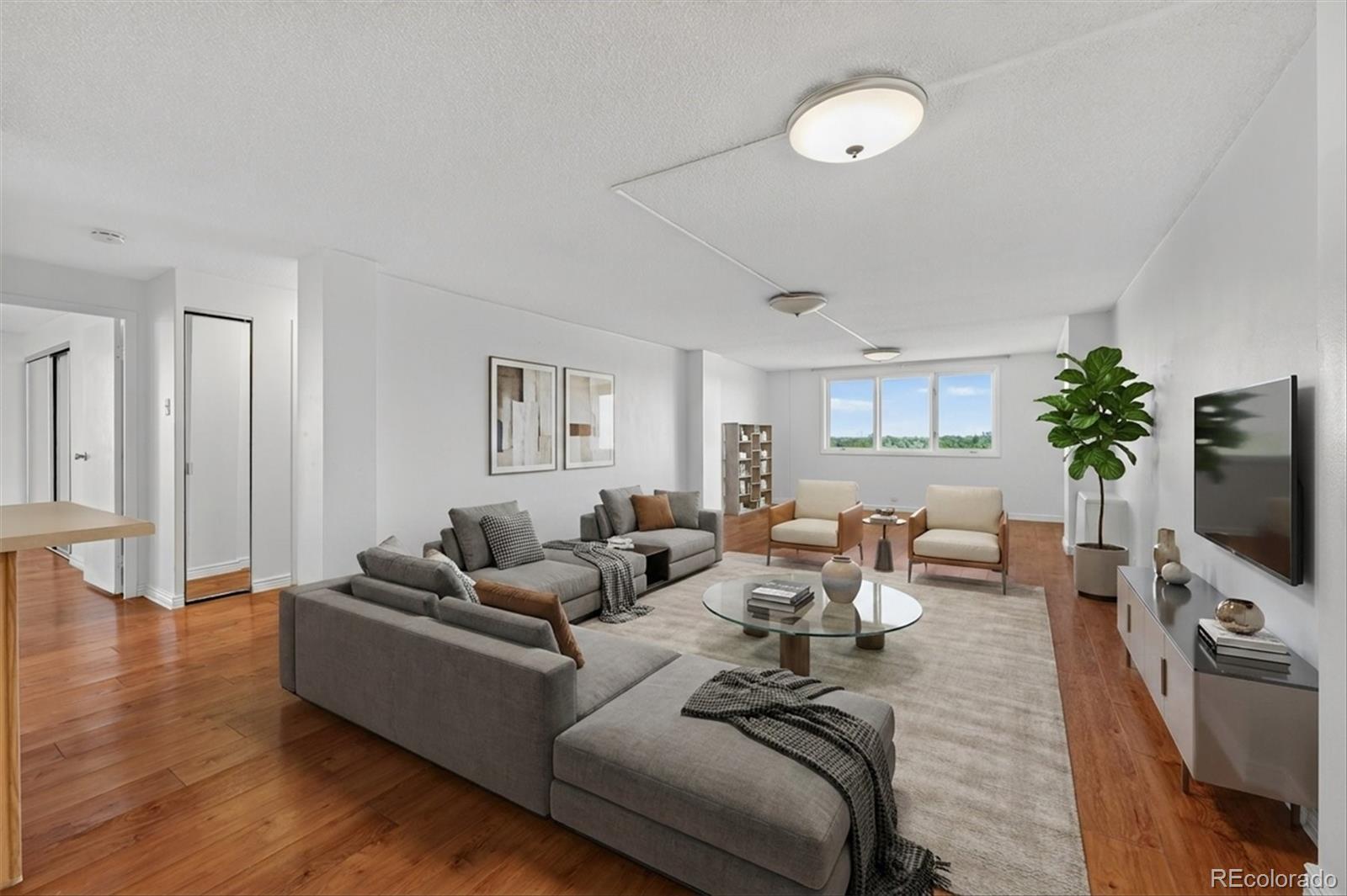 MLS Image #2 for 2225  buchtel boulevard 1101,denver, Colorado