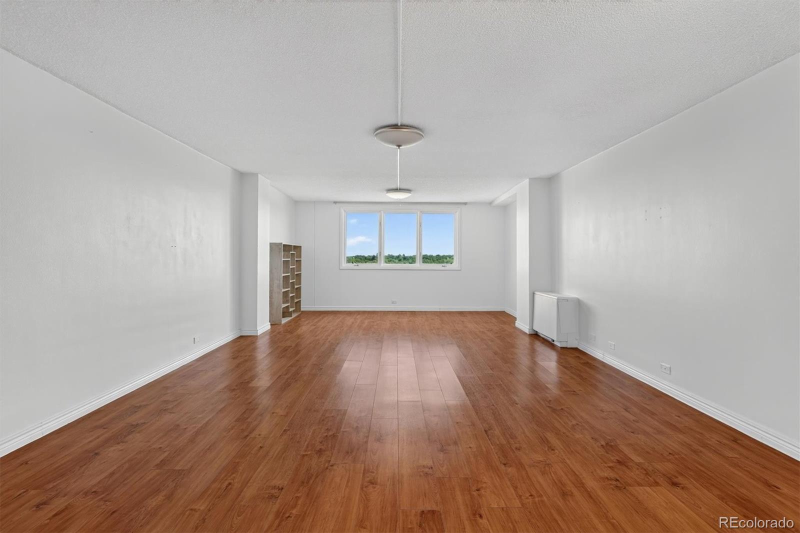 MLS Image #5 for 2225  buchtel boulevard 1101,denver, Colorado