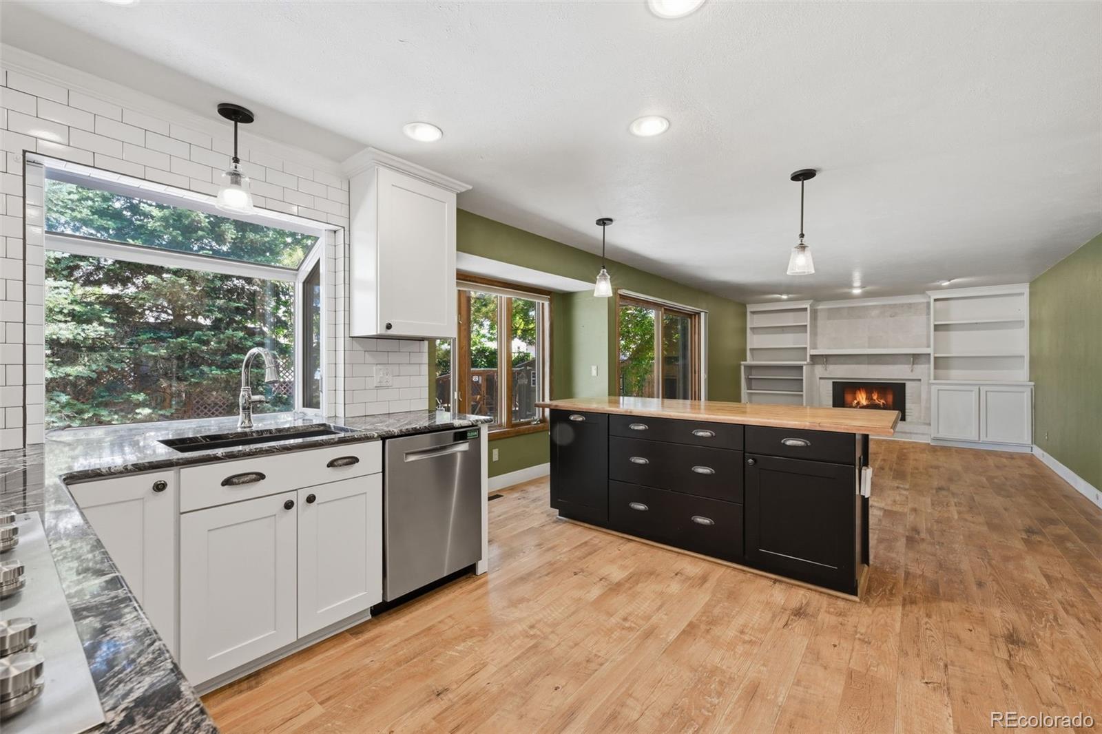 MLS Image #14 for 927  oakwood drive,castle rock, Colorado