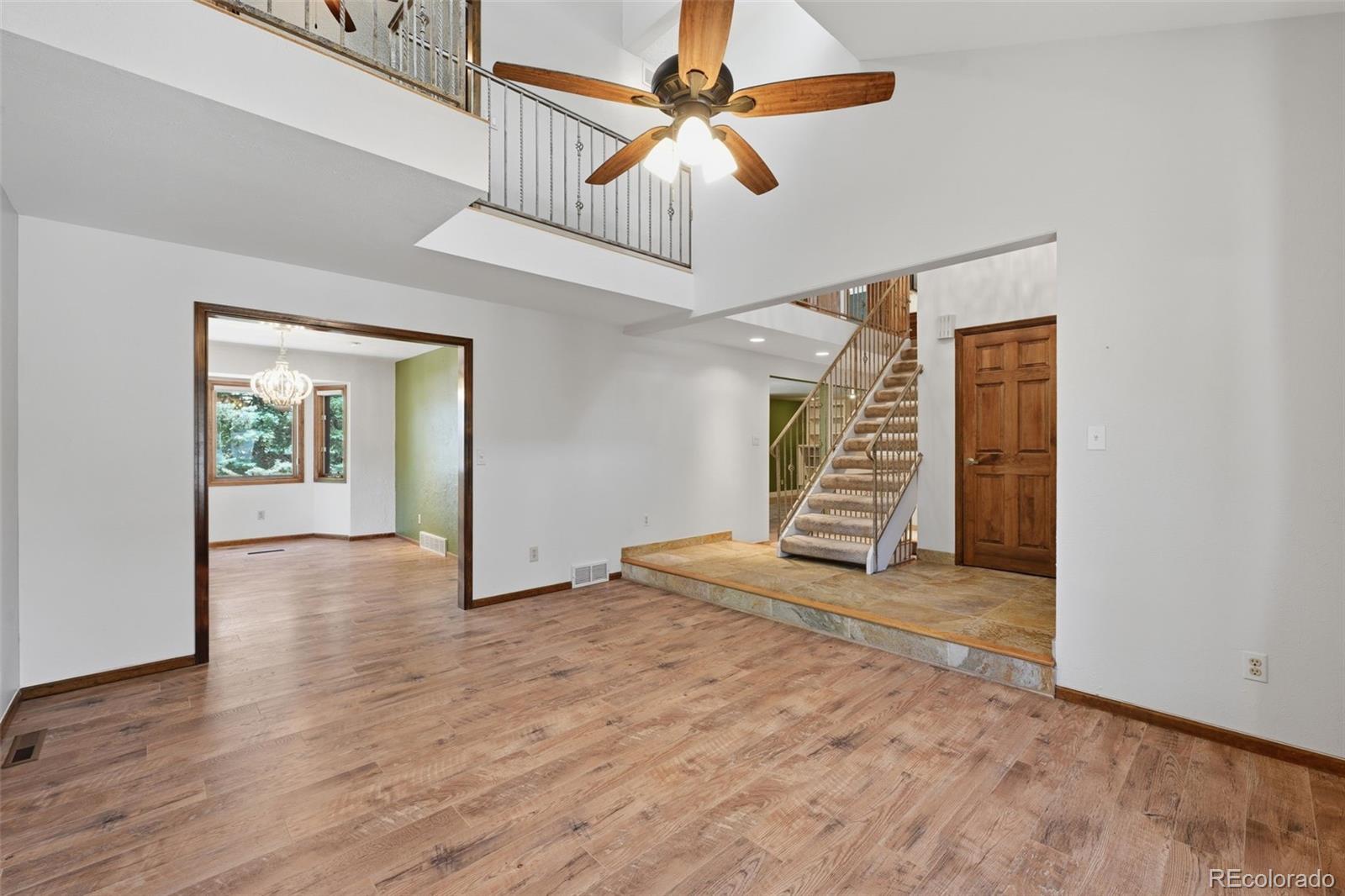 MLS Image #9 for 927  oakwood drive,castle rock, Colorado