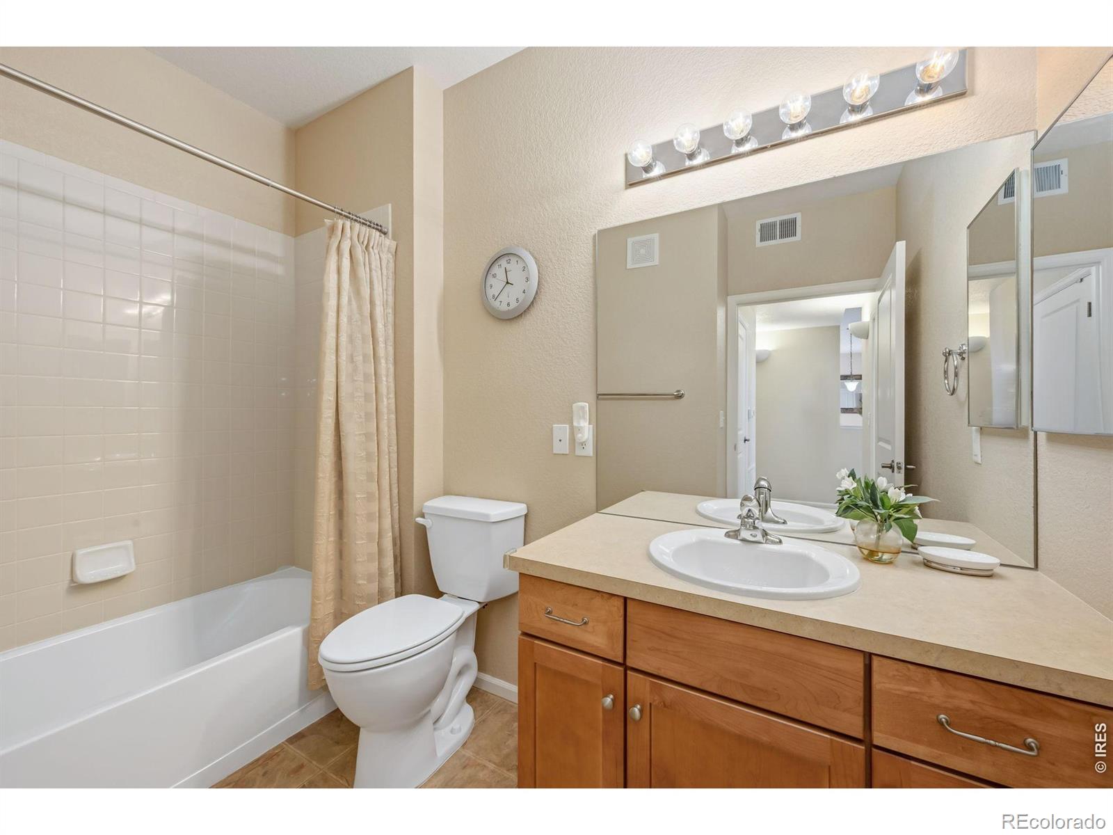 MLS Image #15 for 2107  grays peak drive,loveland, Colorado