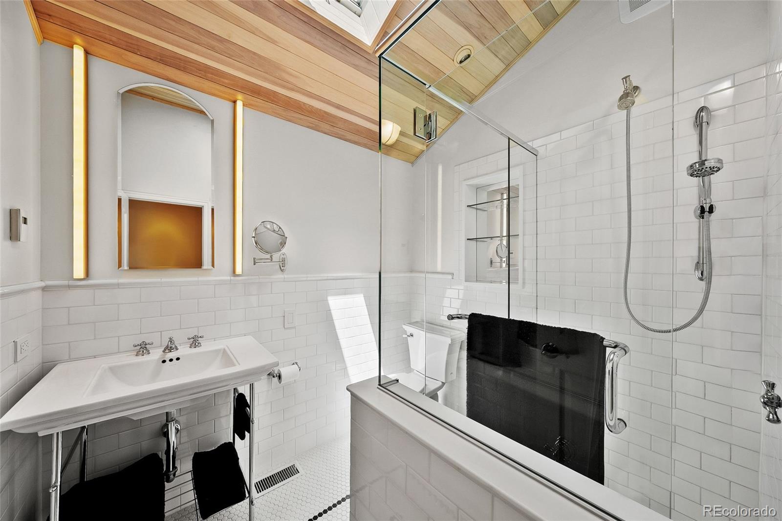 MLS Image #14 for 4243 s clarkson street,englewood, Colorado