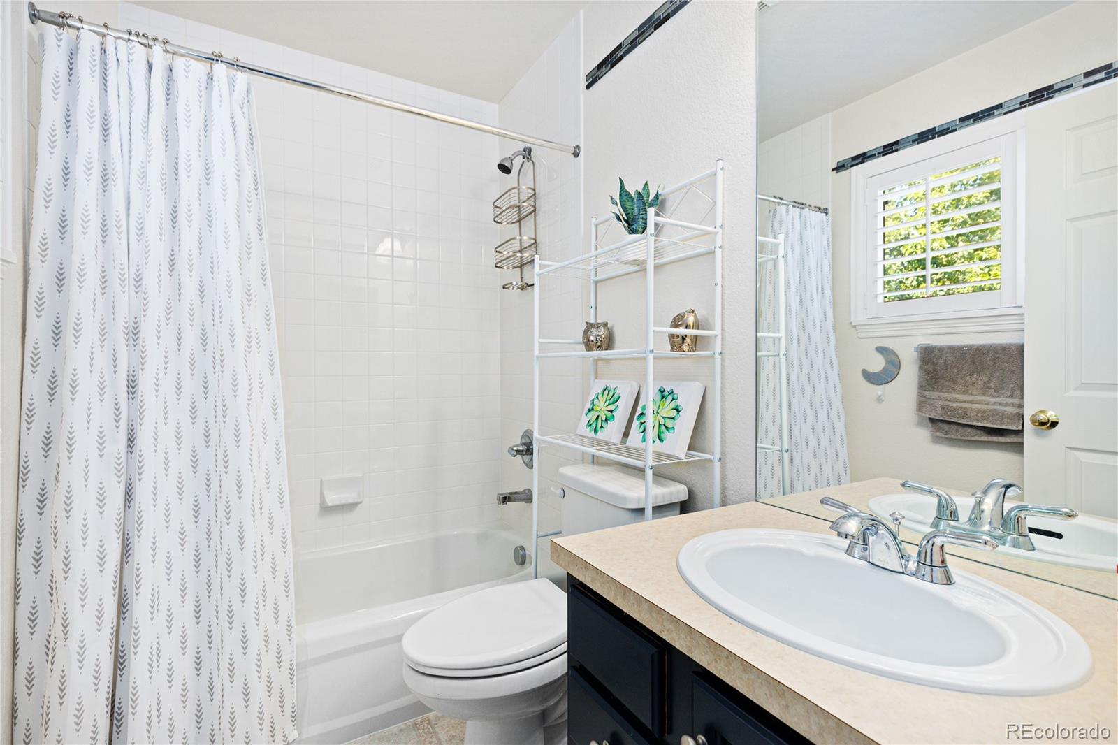 MLS Image #32 for 6521 s walden way,aurora, Colorado