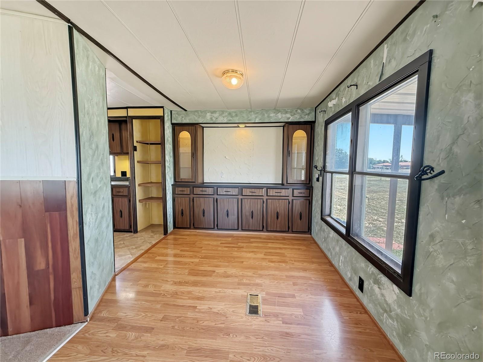 MLS Image #17 for 308  gold street,hugo, Colorado