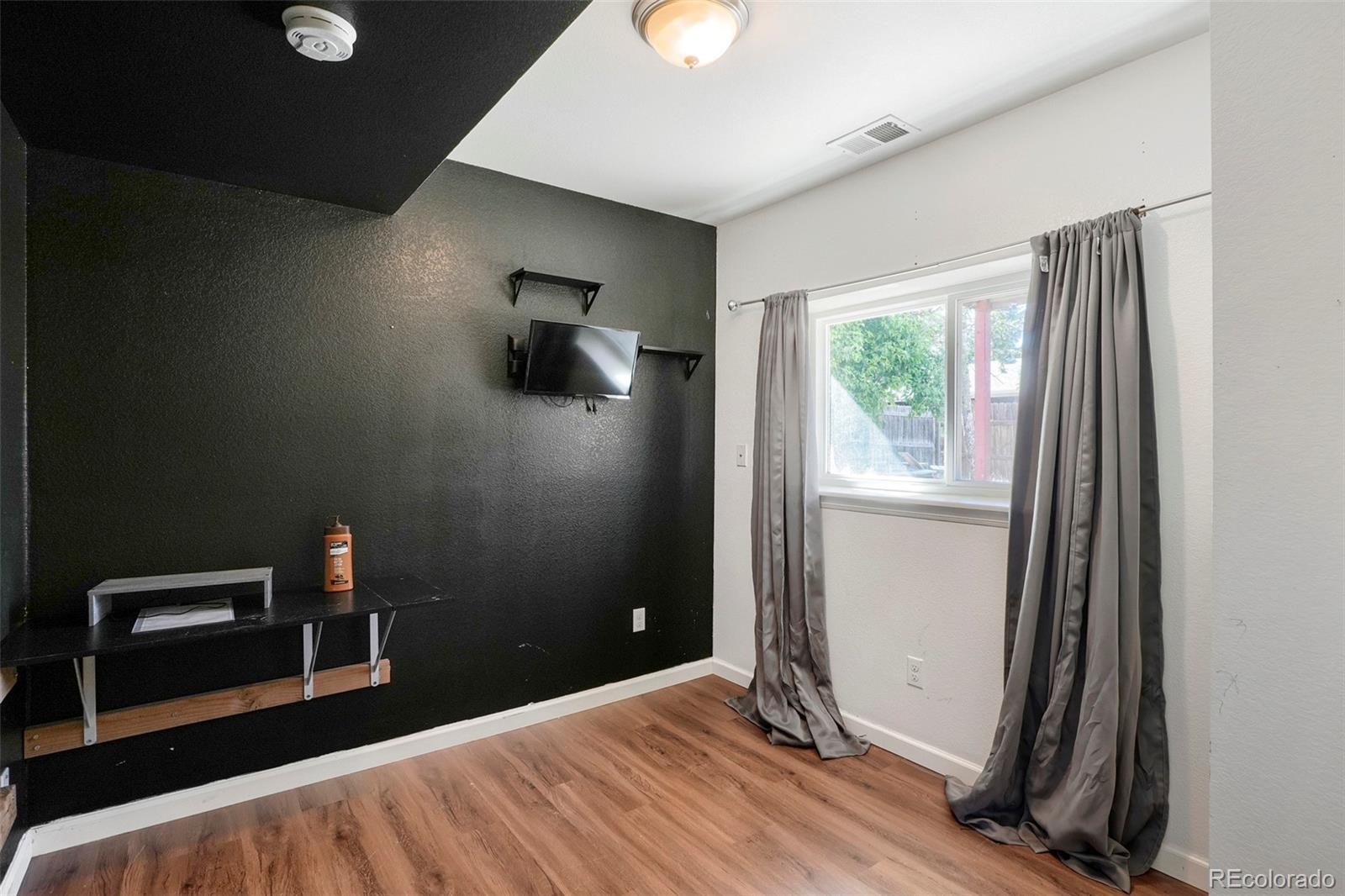 MLS Image #16 for 20723 e 43rd avenue,denver, Colorado