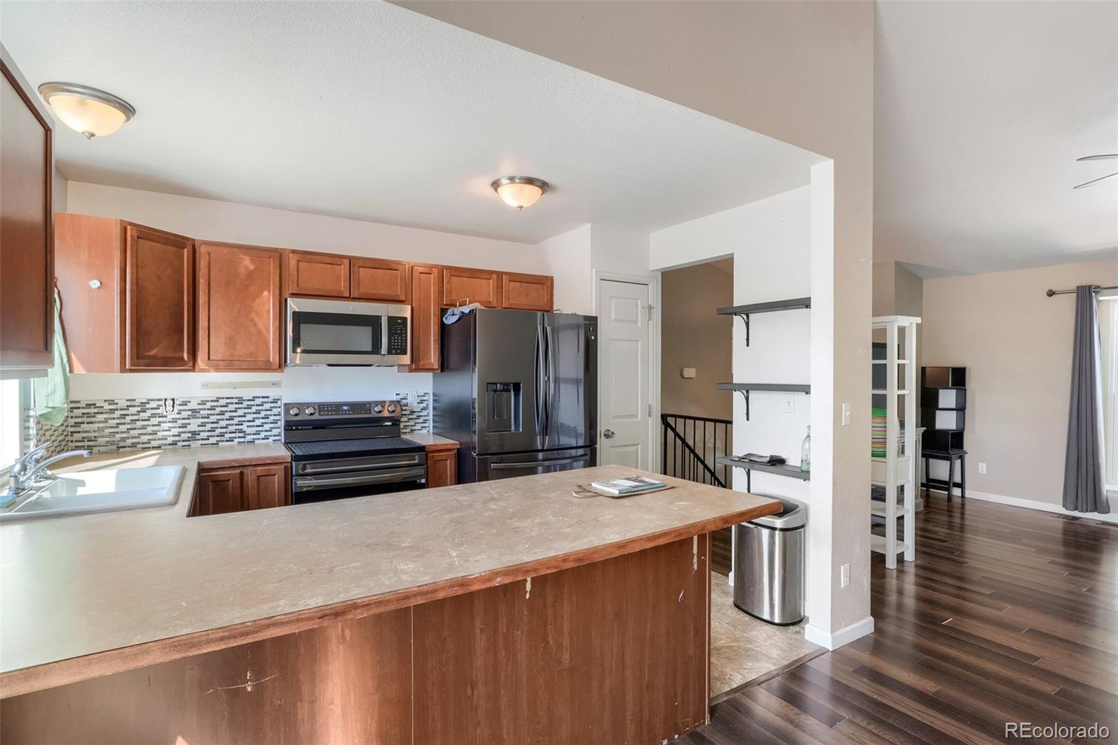 MLS Image #8 for 20723 e 43rd avenue,denver, Colorado
