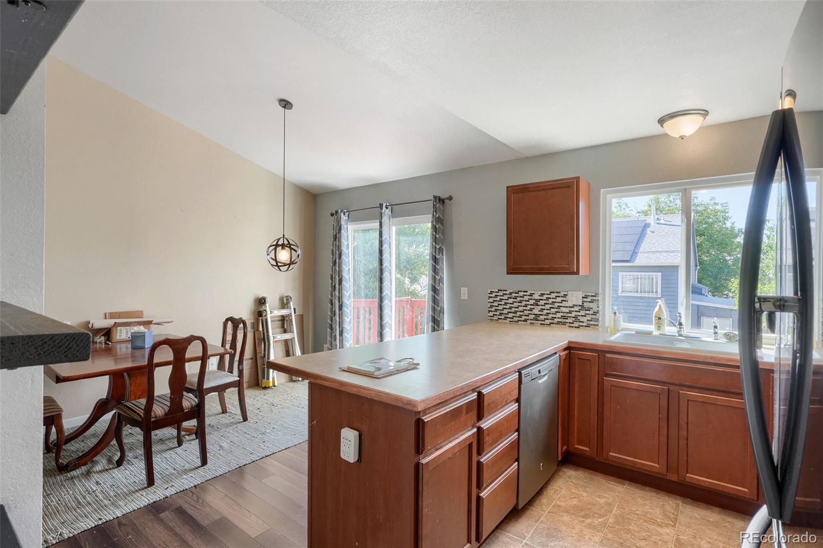MLS Image #9 for 20723 e 43rd avenue,denver, Colorado