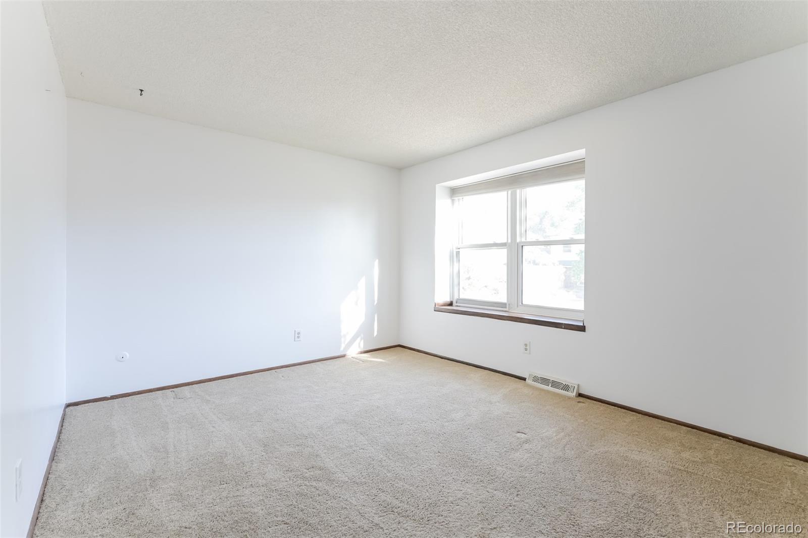 MLS Image #12 for 10064 w lake drive,littleton, Colorado