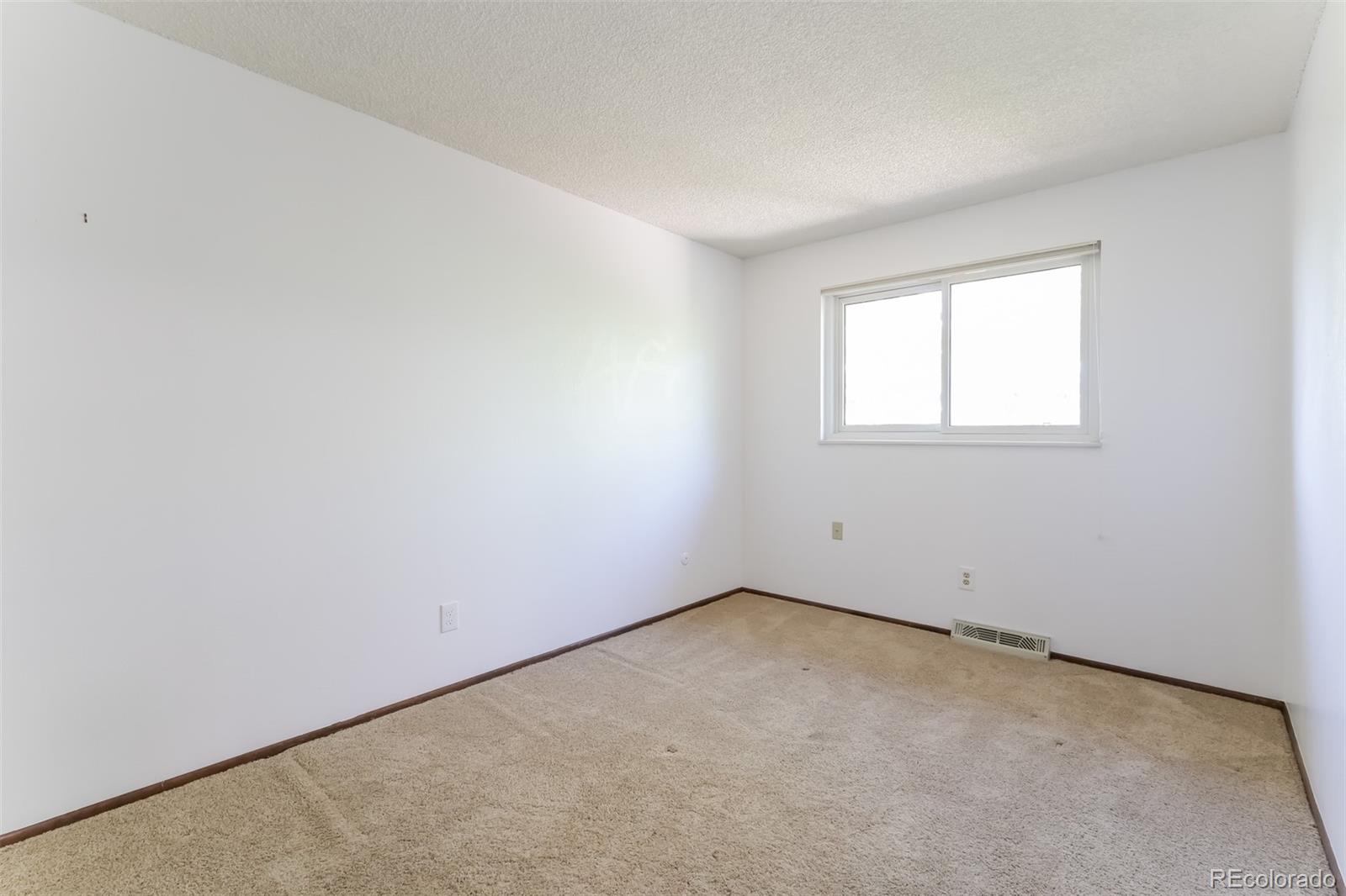MLS Image #14 for 10064 w lake drive,littleton, Colorado