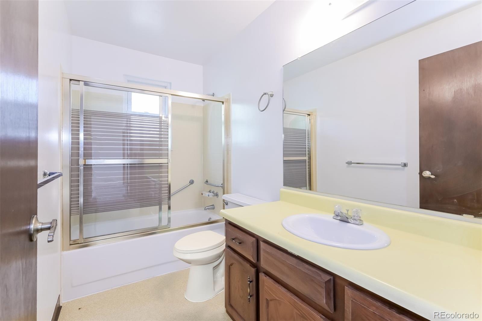 MLS Image #16 for 10064 w lake drive,littleton, Colorado