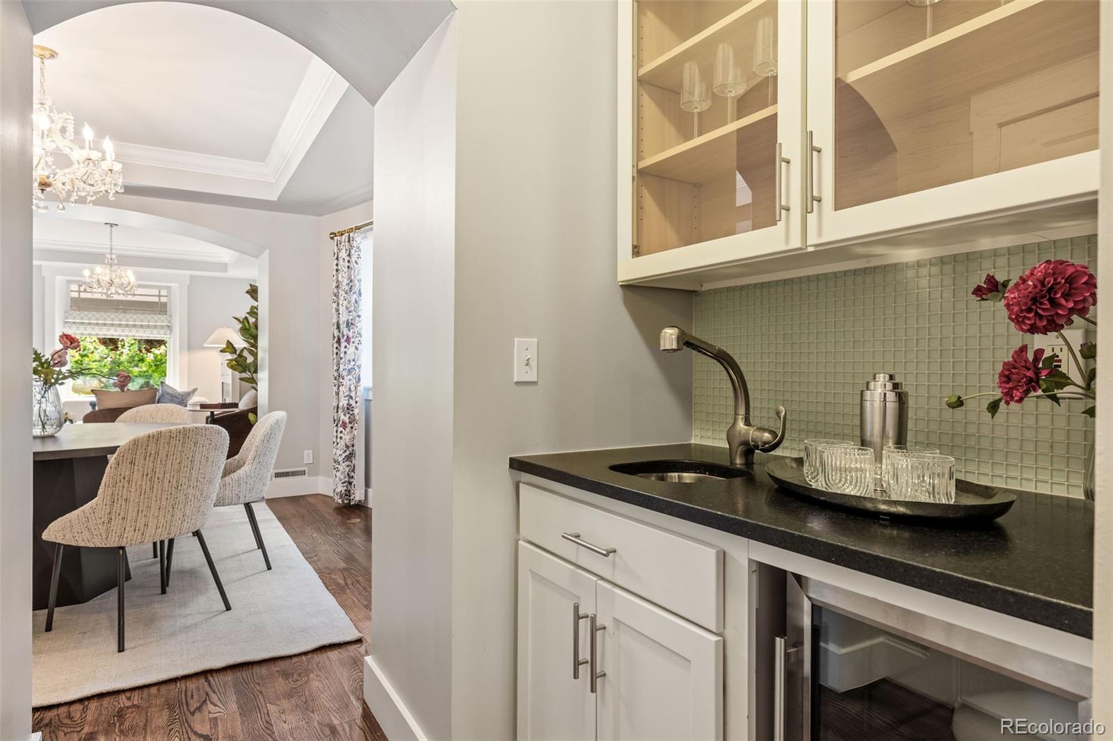 MLS Image #14 for 1031  fillmore street,denver, Colorado