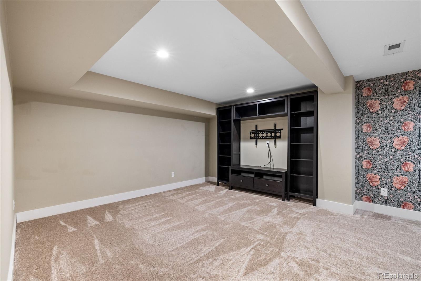 MLS Image #33 for 1031  fillmore street,denver, Colorado