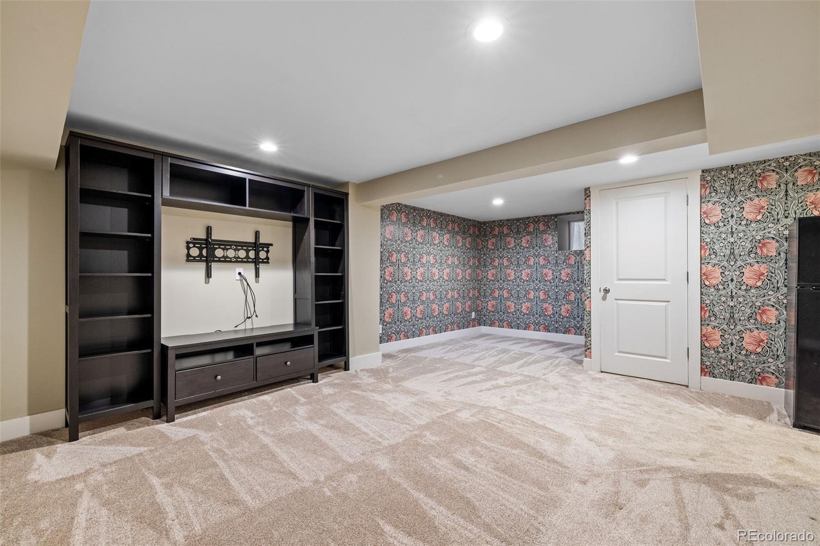 MLS Image #34 for 1031  fillmore street,denver, Colorado