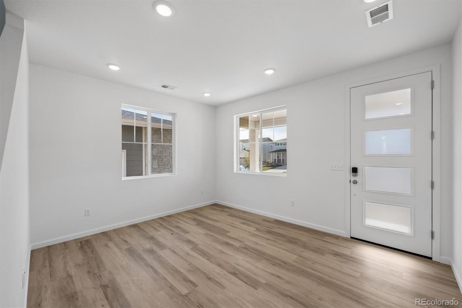 MLS Image #2 for 4152 n hayleyville street,aurora, Colorado