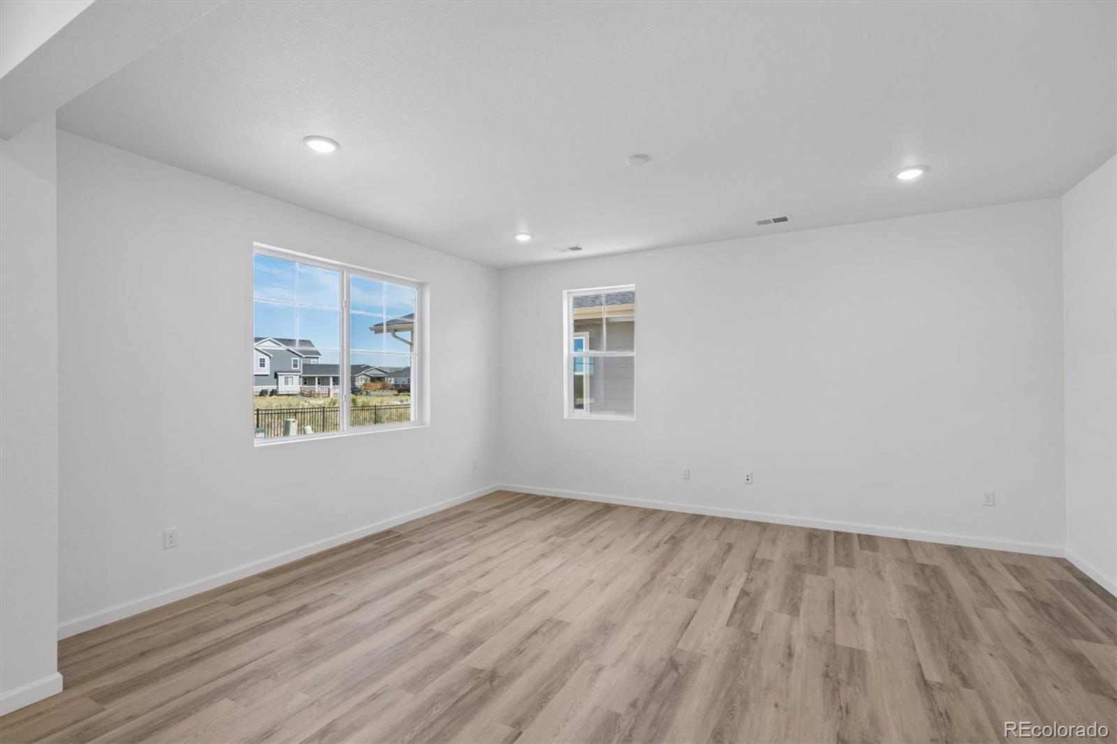 MLS Image #5 for 4152 n hayleyville street,aurora, Colorado