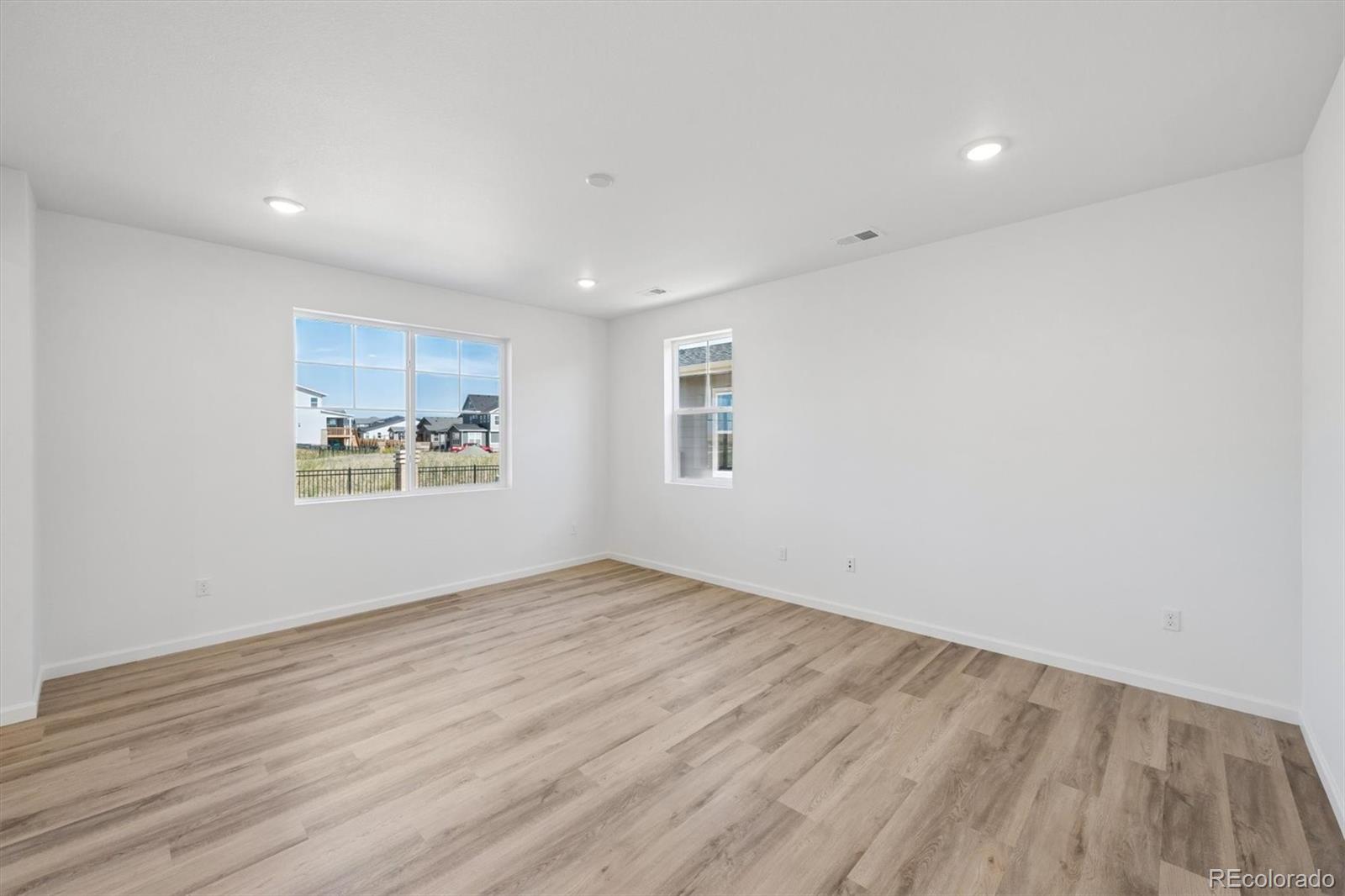 MLS Image #6 for 4152 n hayleyville street,aurora, Colorado
