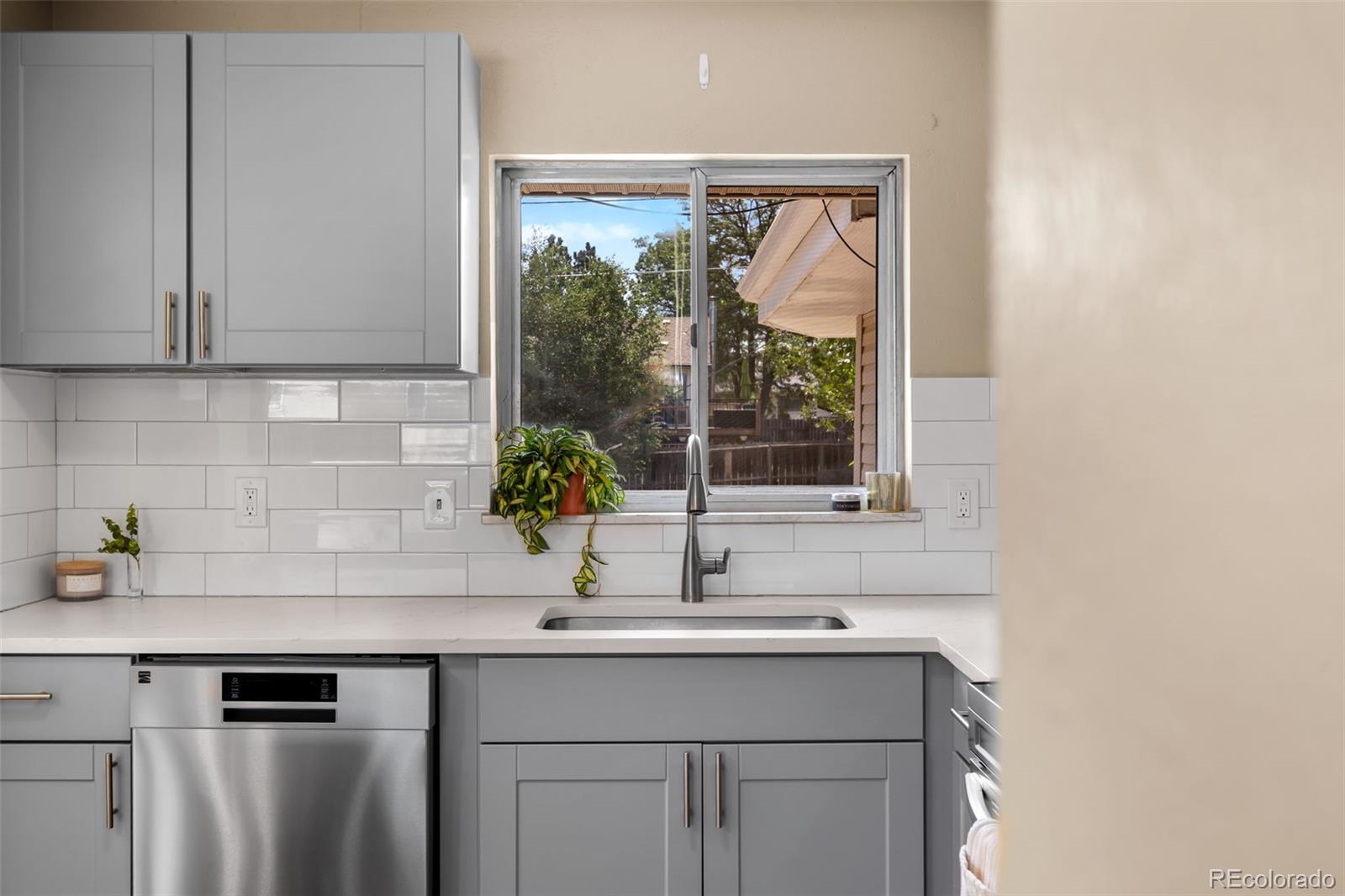 MLS Image #8 for 7752  saulsbury street,arvada, Colorado