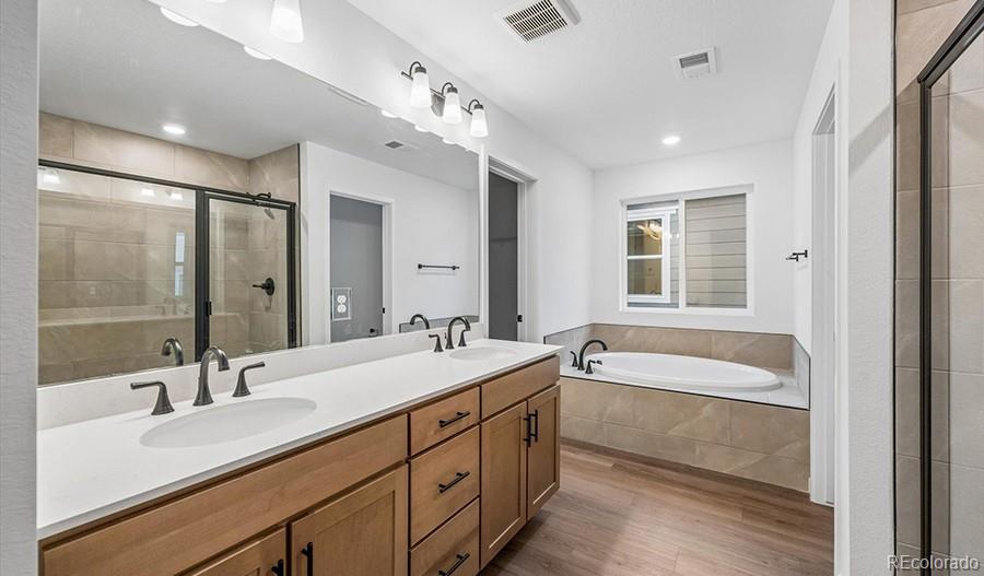 MLS Image #13 for 9232  telluride court,commerce city, Colorado