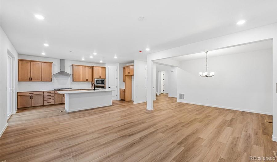 MLS Image #5 for 9232  telluride court,commerce city, Colorado