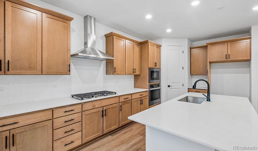 MLS Image #8 for 9232  telluride court,commerce city, Colorado