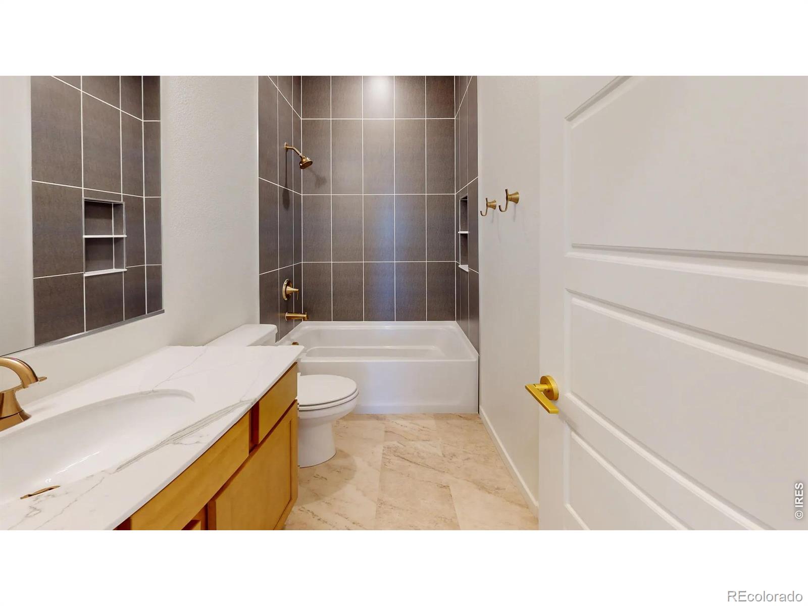 MLS Image #11 for 510  lexi lane,hudson, Colorado