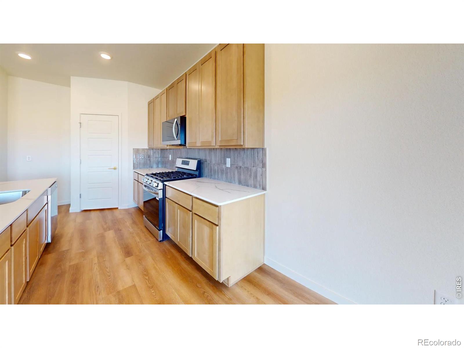 MLS Image #2 for 510  lexi lane,hudson, Colorado