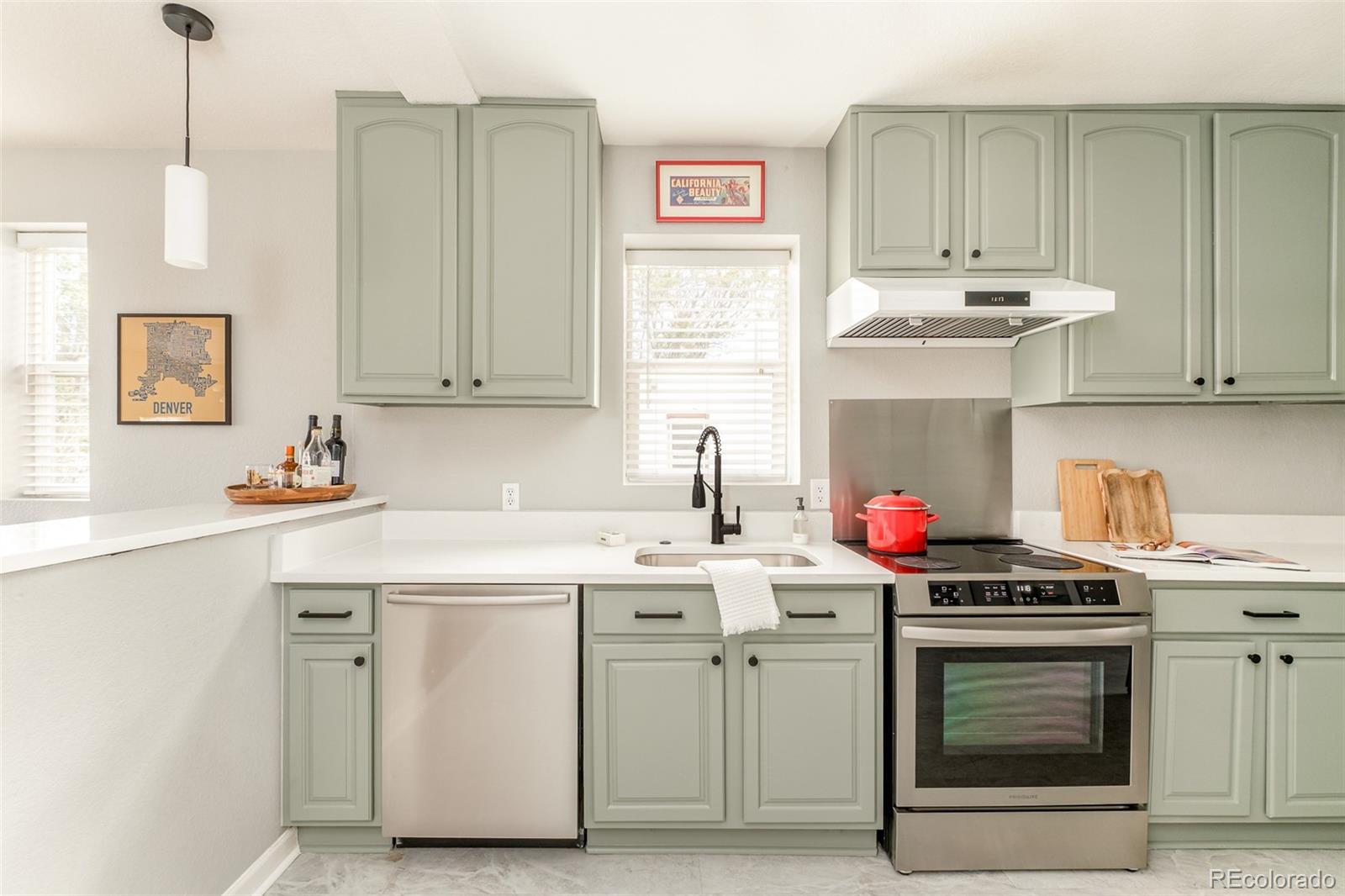 MLS Image #10 for 3428 n steele street,denver, Colorado