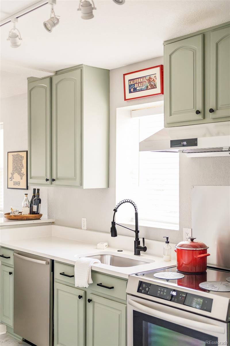 MLS Image #11 for 3428 n steele street,denver, Colorado