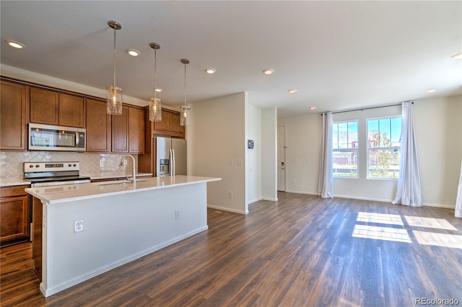 MLS Image #6 for 6253 n liverpool street,aurora, Colorado