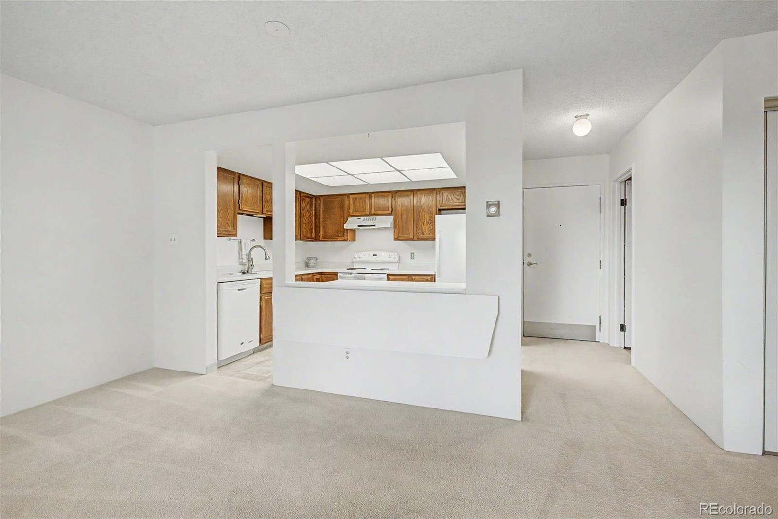 MLS Image #10 for 13992 e marina drive 505,aurora, Colorado