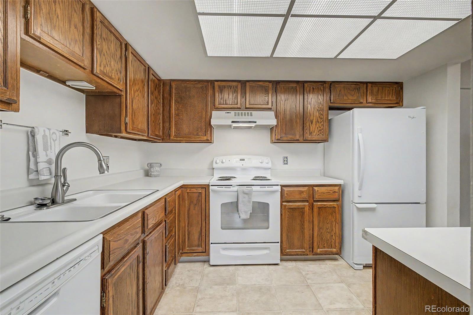 MLS Image #12 for 13992 e marina drive 505,aurora, Colorado