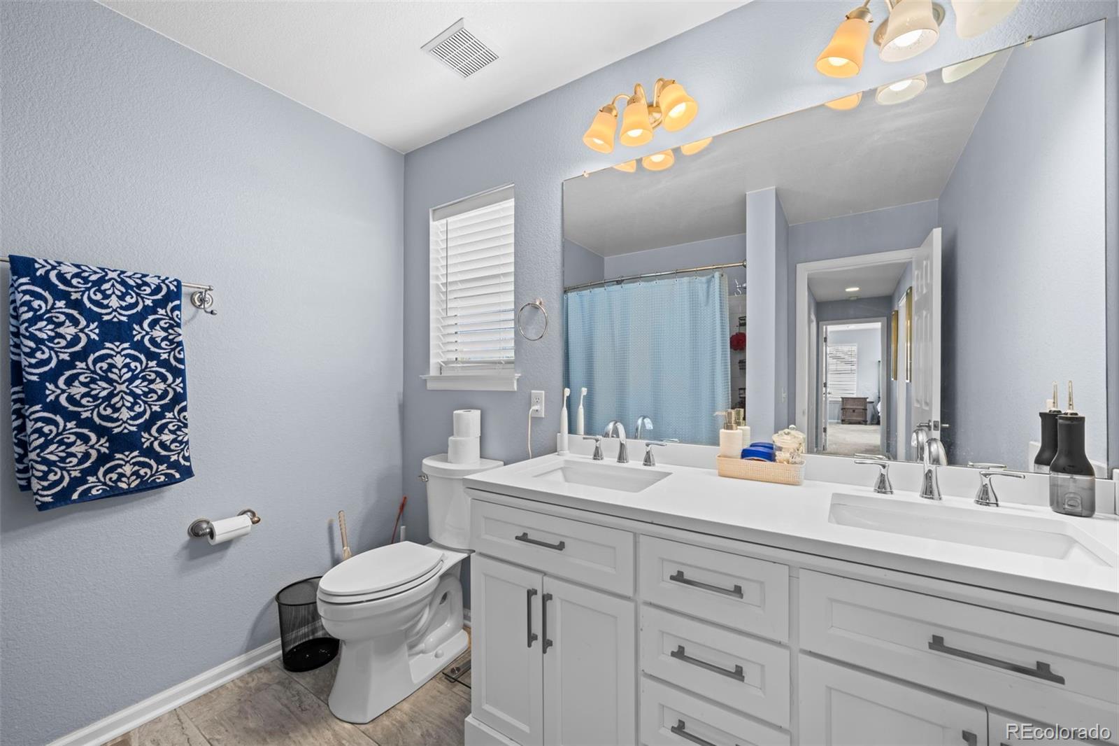 MLS Image #17 for 214 n flat rock street,aurora, Colorado