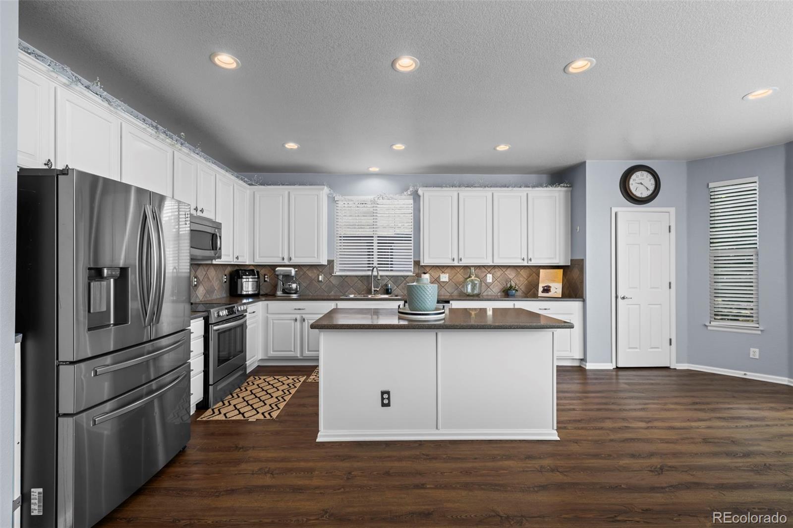 MLS Image #4 for 214 n flat rock street,aurora, Colorado