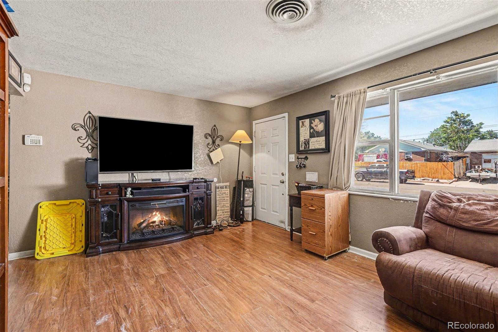 MLS Image #3 for 1680 e 112th place,denver, Colorado