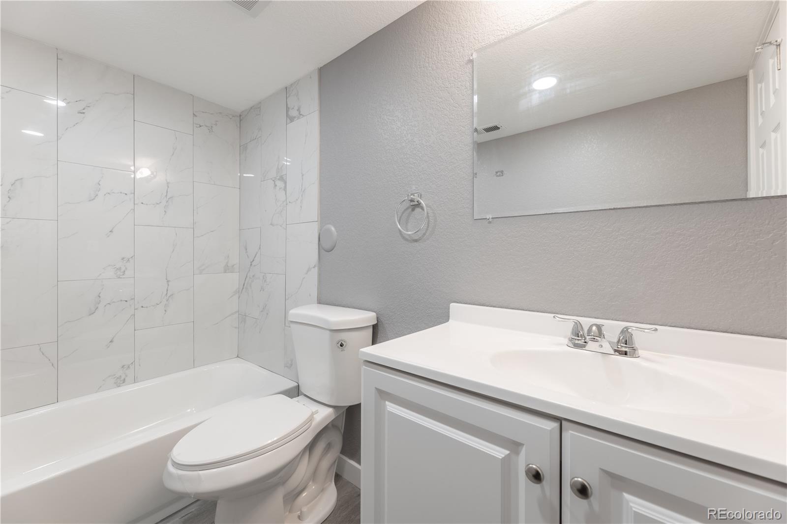 MLS Image #12 for 5300 e cherry creek south drive,denver, Colorado