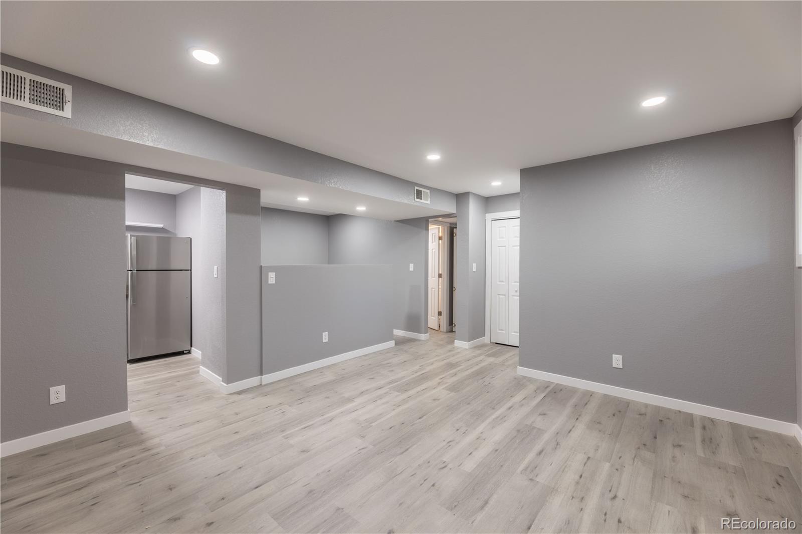 MLS Image #5 for 5300 e cherry creek south drive,denver, Colorado