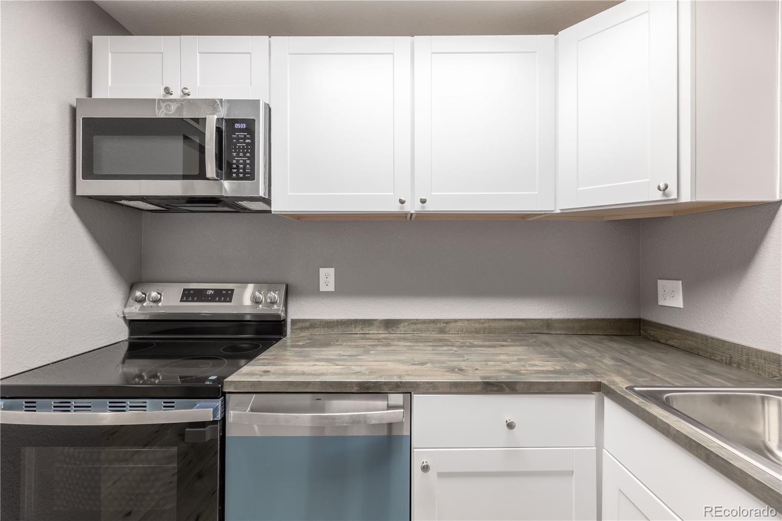 MLS Image #8 for 5300 e cherry creek south drive,denver, Colorado