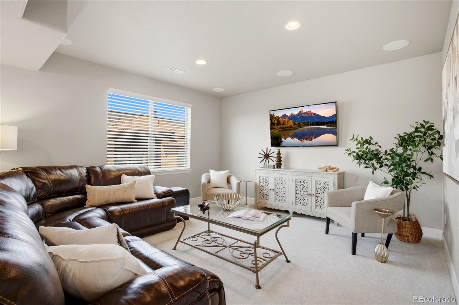 MLS Image #35 for 2284 s norse way,denver, Colorado