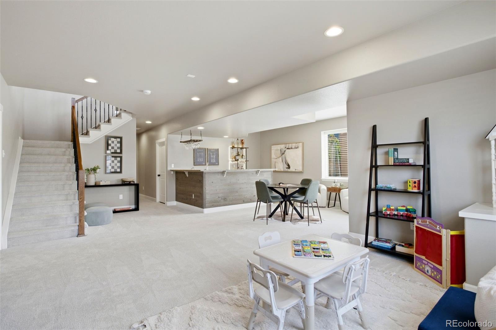 MLS Image #37 for 2284 s norse way,denver, Colorado