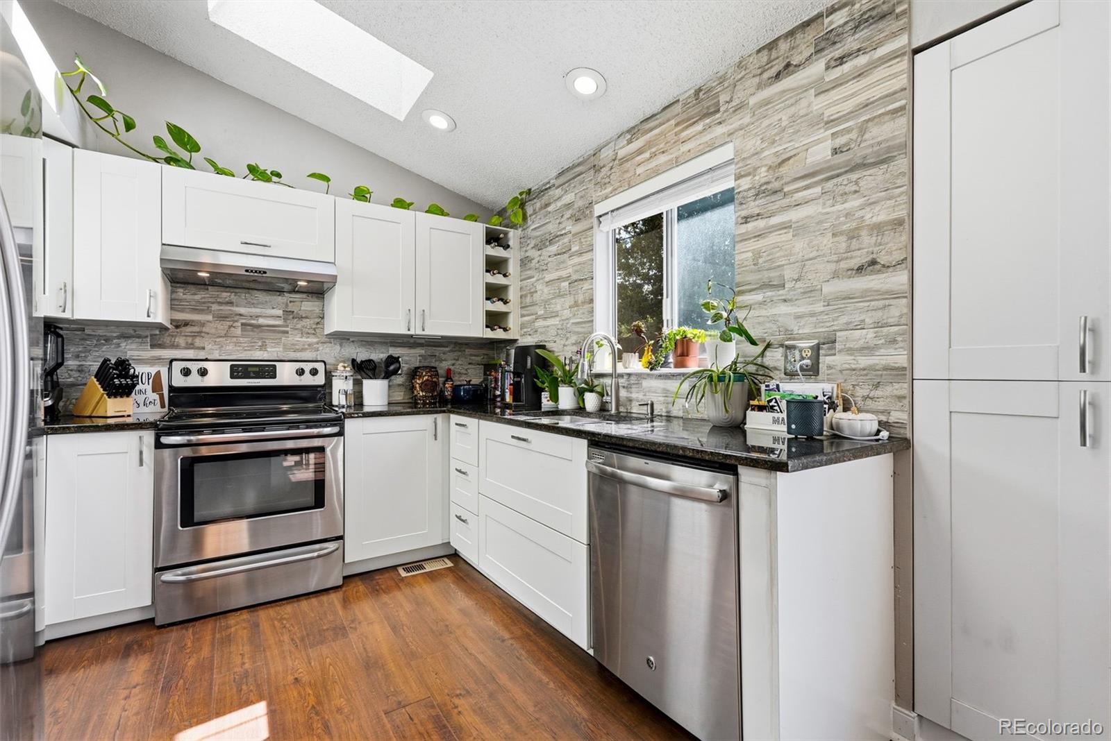 MLS Image #5 for 5035 s genoa street,aurora, Colorado